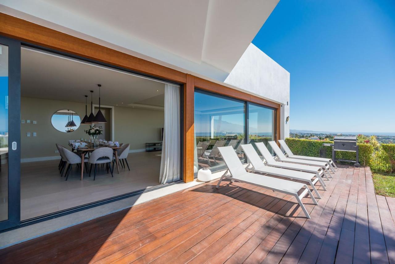 Vacation Marbella I Villa Paraiso The View, Infinity Heated Pool, Sea View, 24-7 Security, Golf Courses Estepona Exterior foto